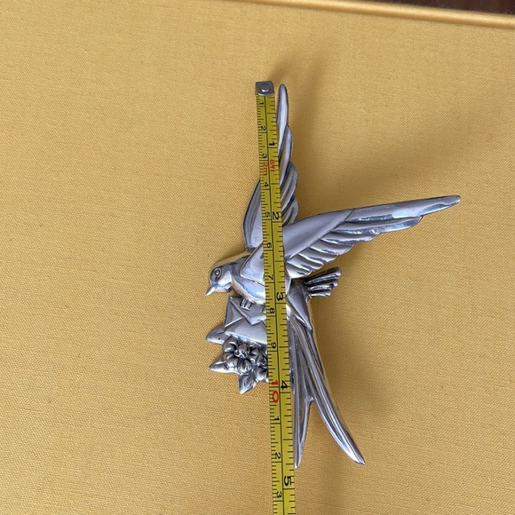 Large vintage STERLING SILVER Bird Letter Carrier Brooch. - Picture 4 of 5